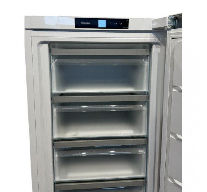 Морозильна камера FN 4342 D